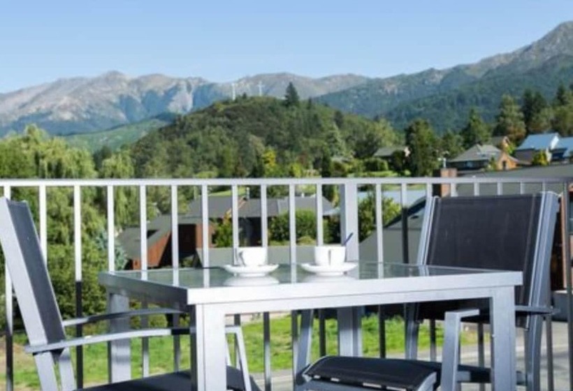 Clear Ridge Apartments