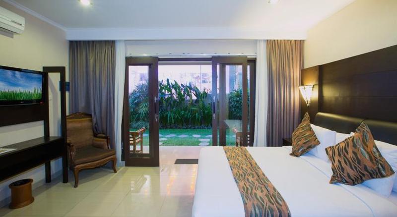 Flamingo Dewata Suite