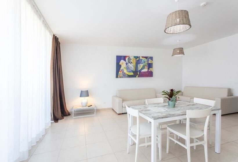 בית מלון כפרי 19 Summer Suites