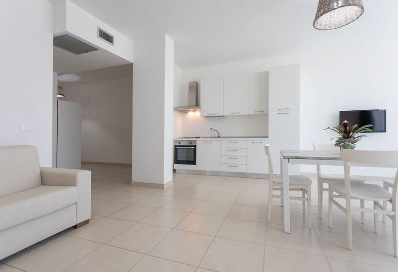 בית מלון כפרי 19 Summer Suites