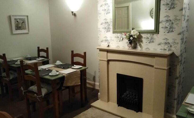 فندق 29 Well Street B&b