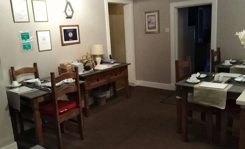 فندق 29 Well Street B&b