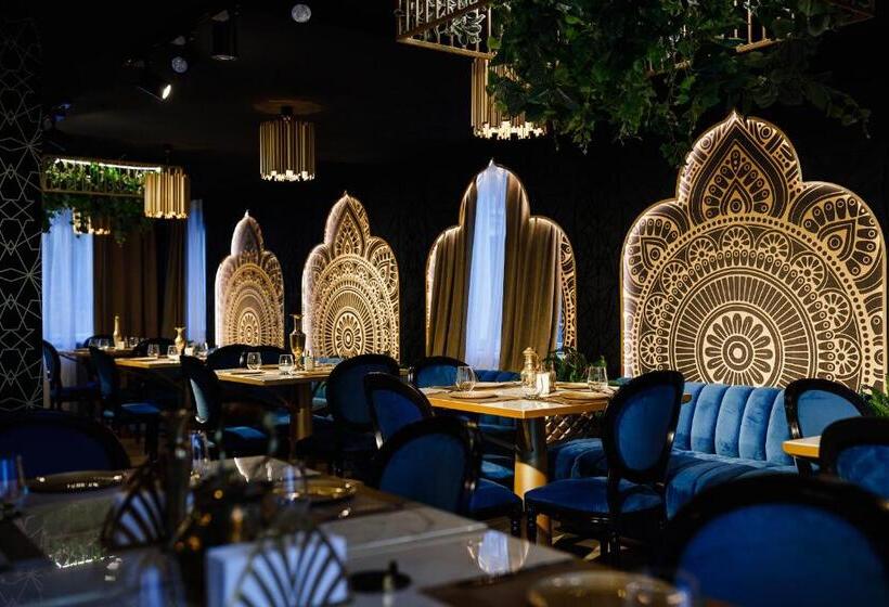 Отель Alex&george Boutique