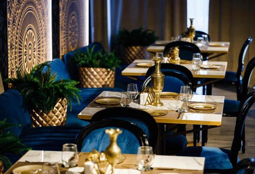 Отель Alex&george Boutique