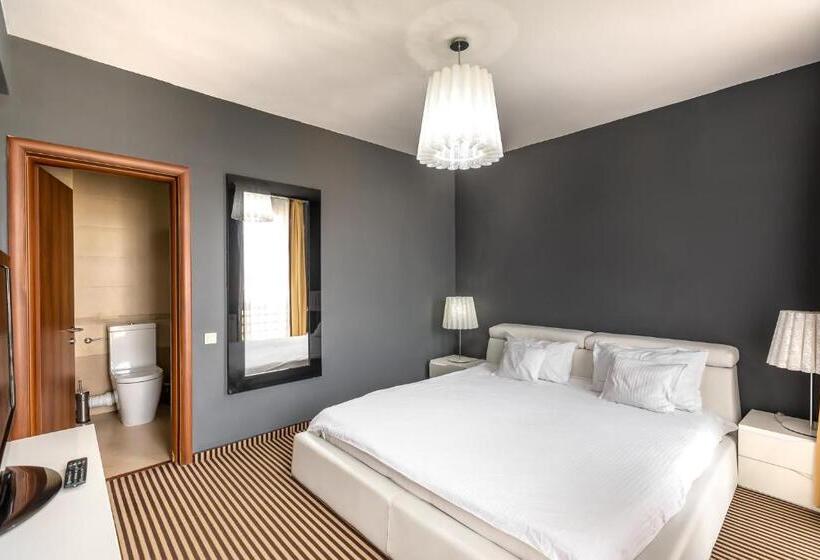 Отель Alex&george Boutique