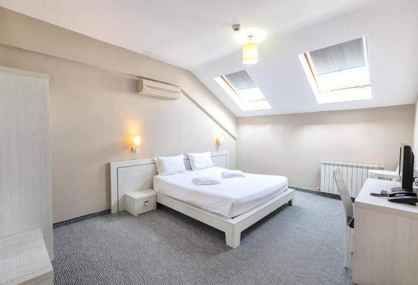 Отель Alex&george Boutique