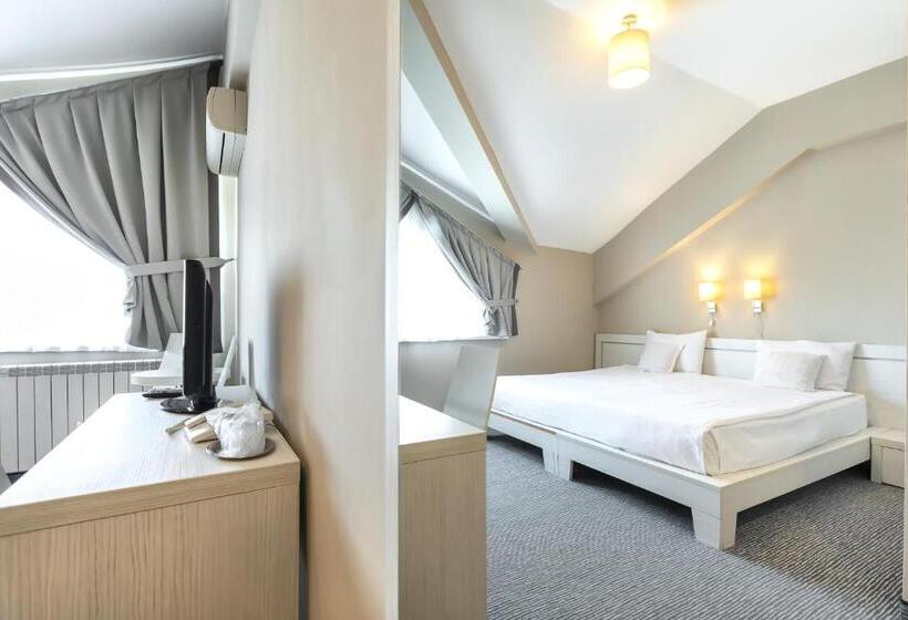 Отель Alex&george Boutique