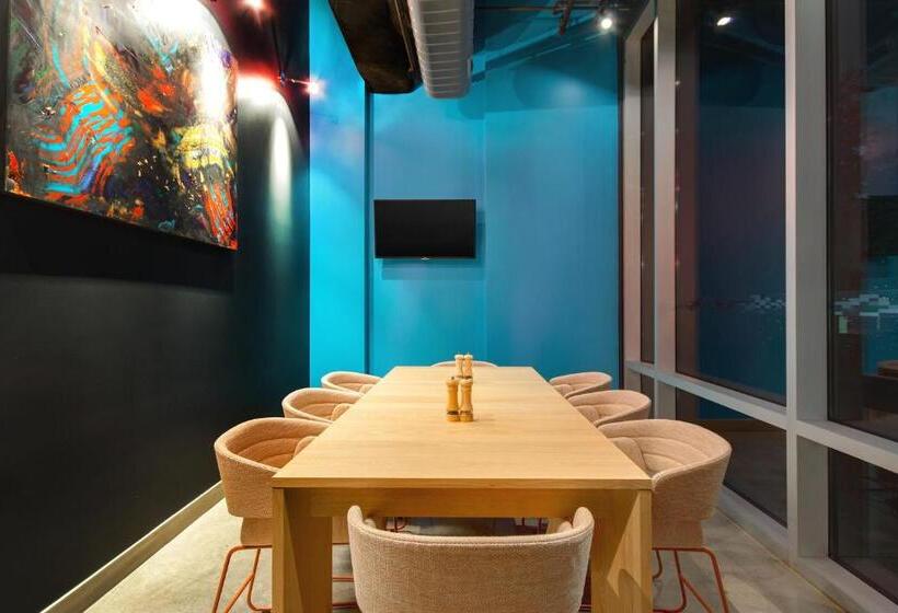 فندق Aloft Oklahoma City Downtown – Bricktown