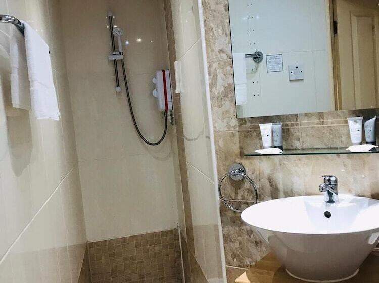 בית מלון כפרי Arden Guest House B&b   Nec Birmingham   Birmingham Airport