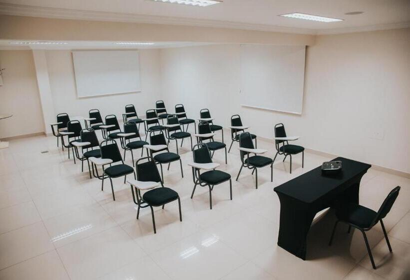 Aruá Hotel, Restaurante E Convenções