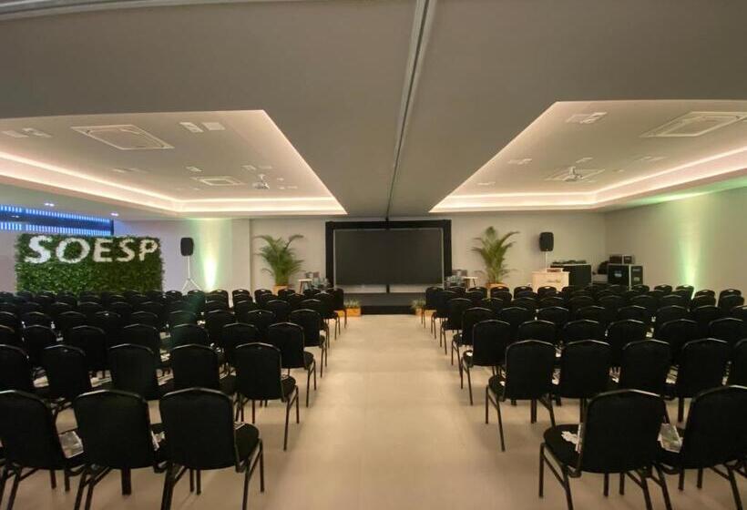 Aruá Hotel, Restaurante E Convenções