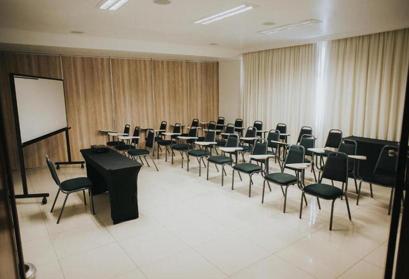 Aruá Hotel, Restaurante E Convenções