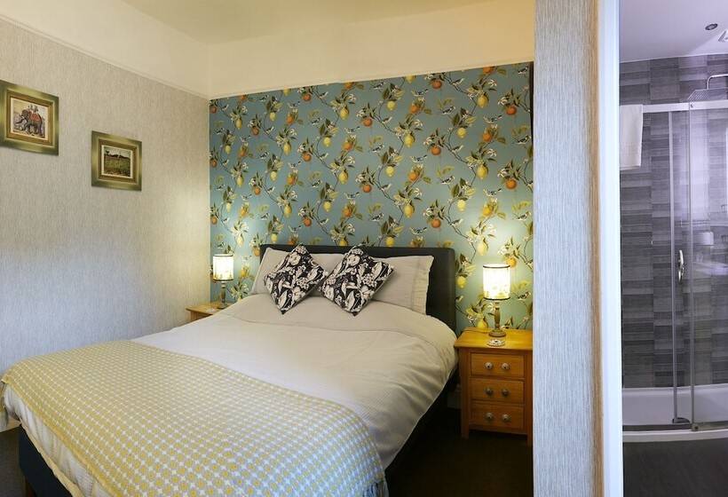 هتل Ashburton House  B&b