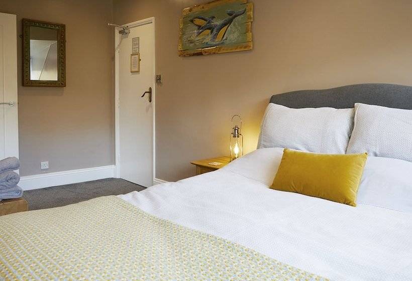 هتل Ashburton House  B&b