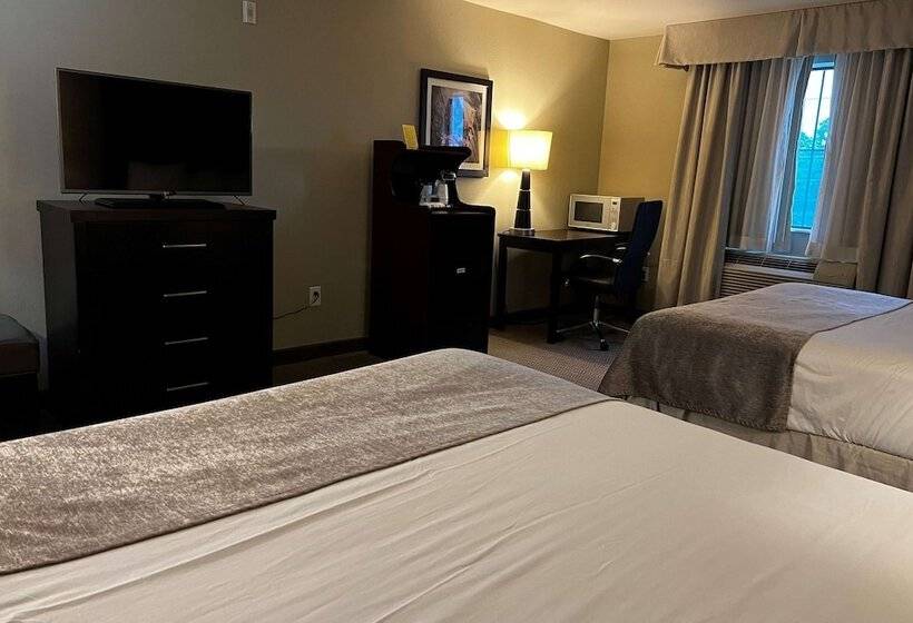 فندق Baymont By Wyndham College Station