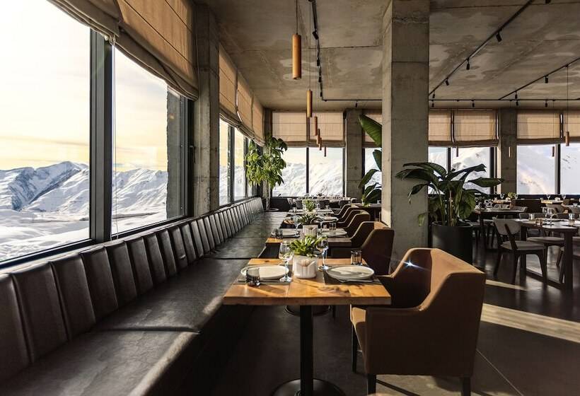 هتل Carpe Diem Gudauri