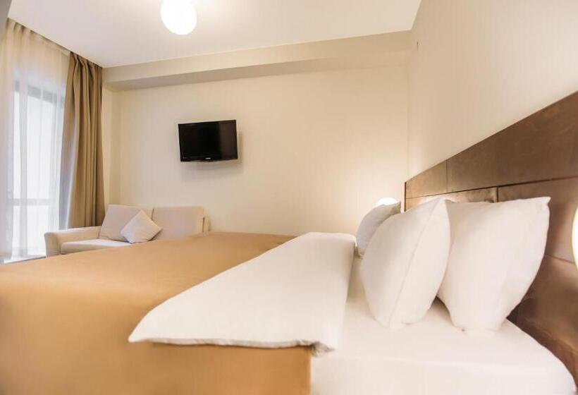 هتل Carpe Diem Gudauri