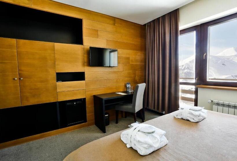 هتل Carpe Diem Gudauri