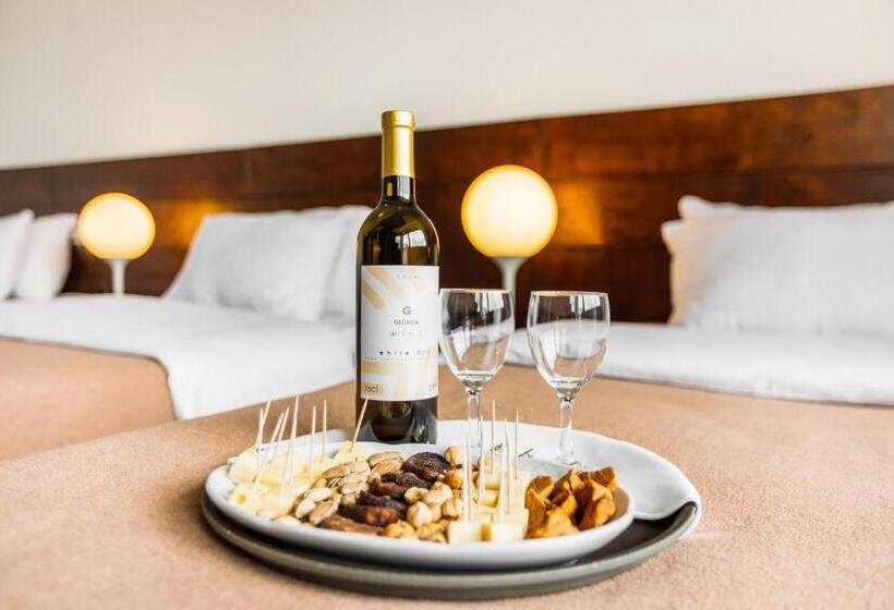 هتل Carpe Diem Gudauri