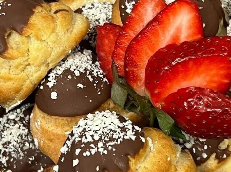 בית מלון כפרי Charnwood Regency Guest House