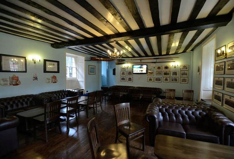 בית מלון כפרי Christ S College Cambridge