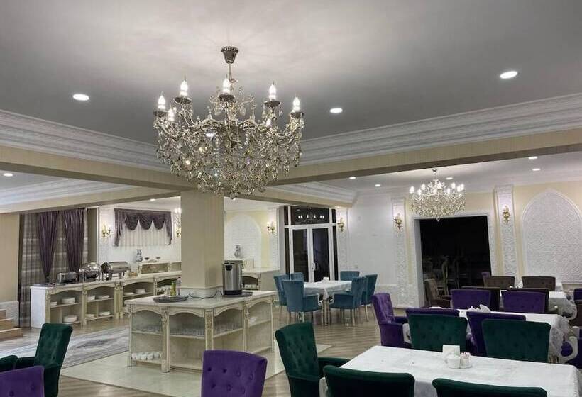 בית מלון כפרי City Samarkand