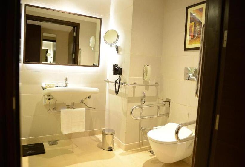 هتل Country Inn & Suites By Radisson, Gurugram Sohna Road