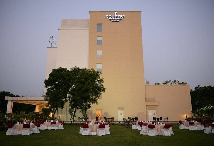 هتل Country Inn & Suites By Radisson, Gurugram Sohna Road