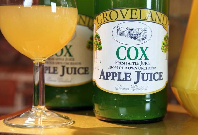 Отель Dairy Barns