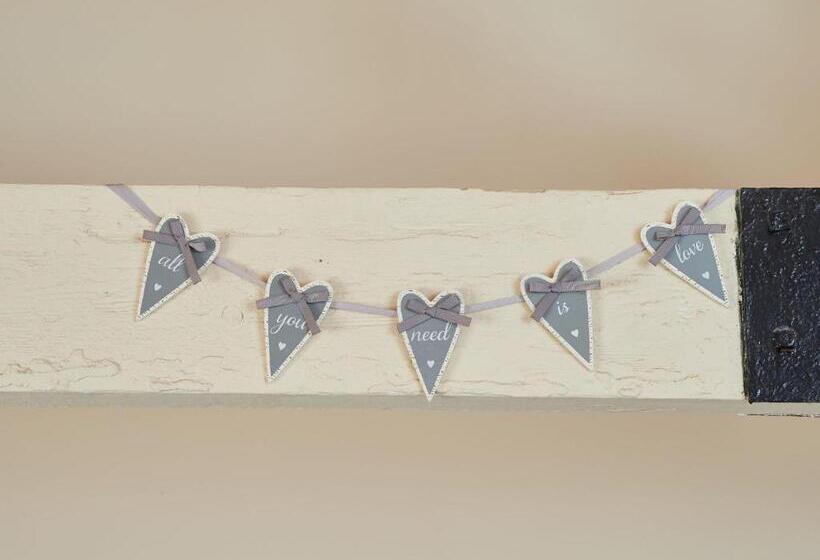 Отель Dairy Barns