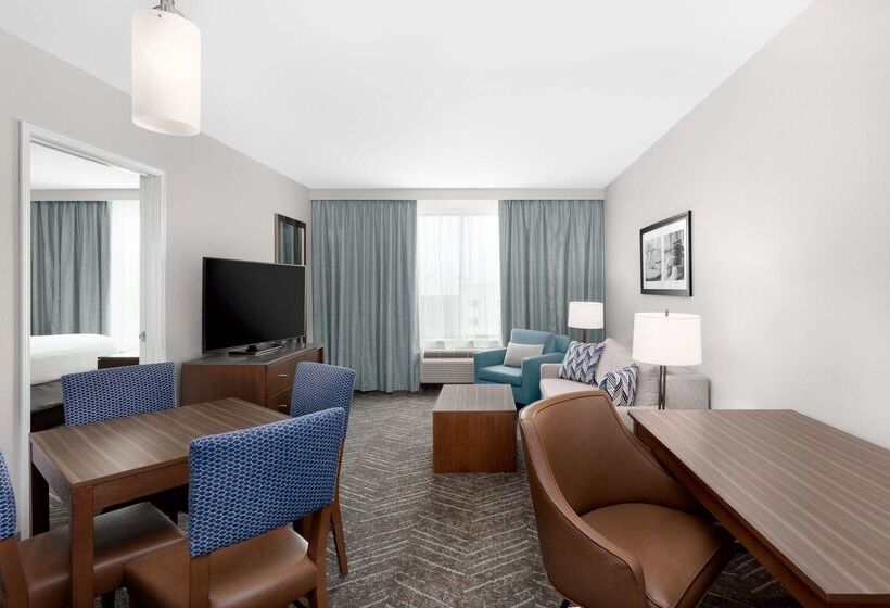 ホテル Doubletree By Hilton Charleston Mount Pleasant