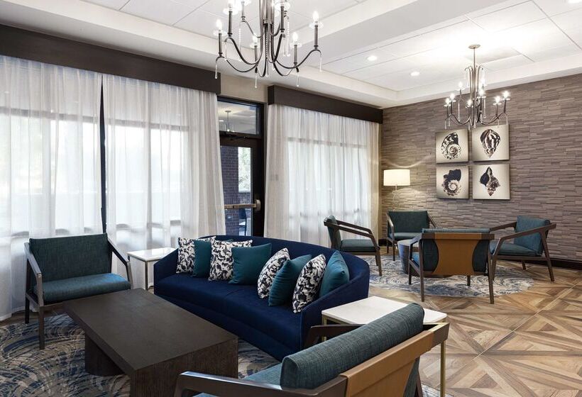 ホテル Doubletree By Hilton Charleston Mount Pleasant