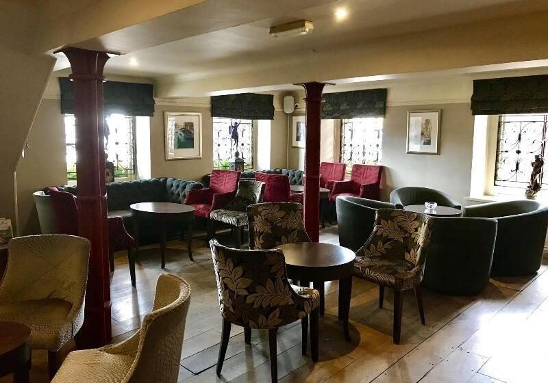 فندق Ennios Boutique