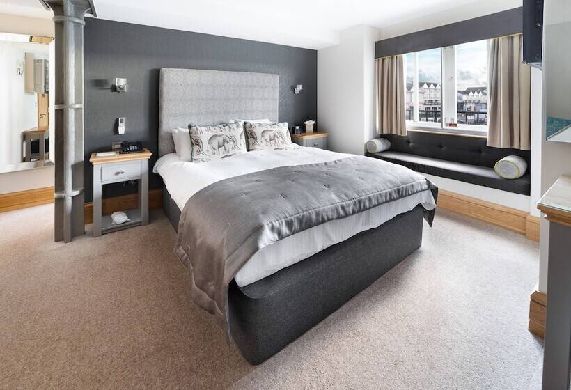 فندق Ennios Boutique