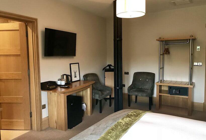 فندق Ennios Boutique