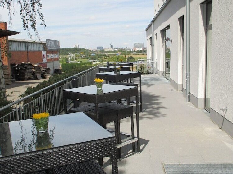 هتل Essential By Dorint Stuttgart/airport