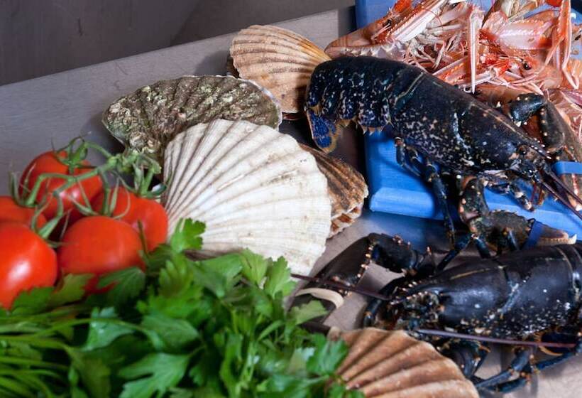 فندق Fonab Castle