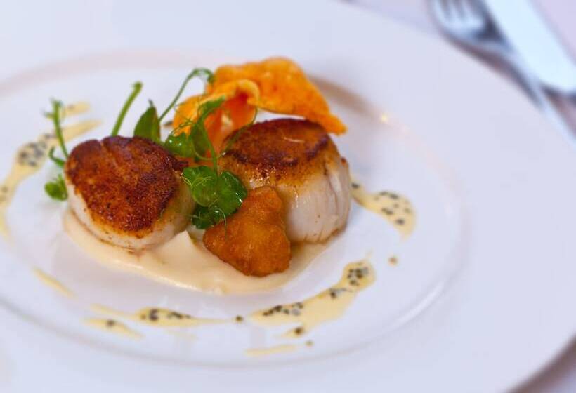 فندق Fonab Castle