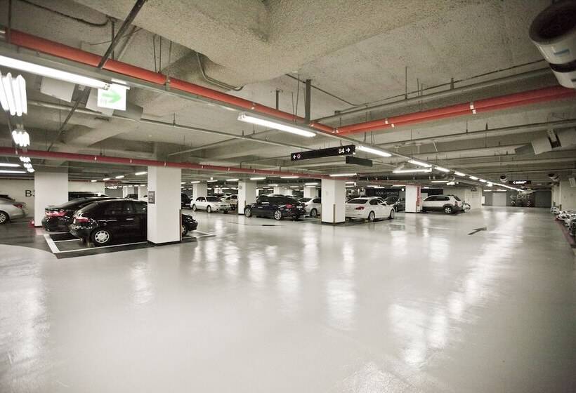 Hotel Four Points By Sheraton Josun, Seoul Station