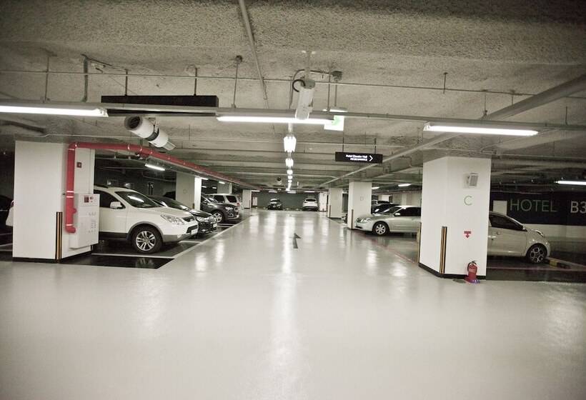 Hotel Four Points By Sheraton Josun, Seoul Station