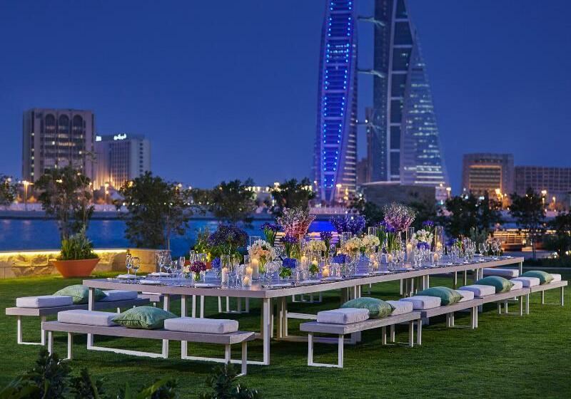 Four Seasons Hotel Bahrain Bay