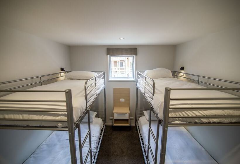 هتل Tasman Holiday Parks   Te Anau