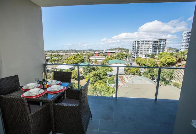 هتل Gladstone Central Plaza Official