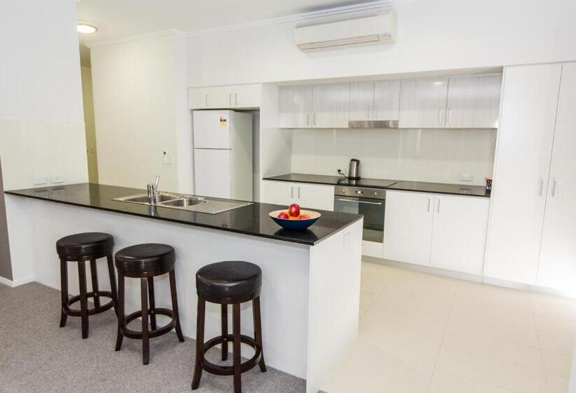 هتل Gladstone Central Plaza Official