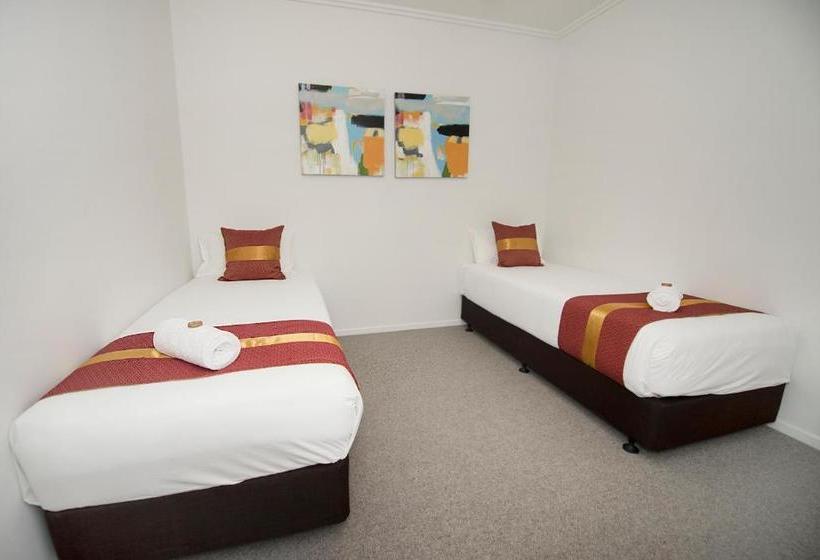 هتل Gladstone Central Plaza Official