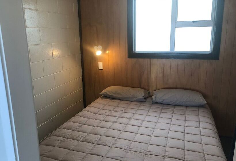 בית מלון כפרי Greymouth Seaside Top 10 Holiday Park