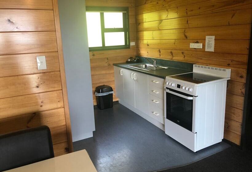 בית מלון כפרי Greymouth Seaside Top 10 Holiday Park