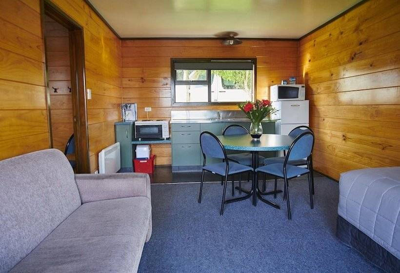 בית מלון כפרי Greymouth Seaside Top 10 Holiday Park