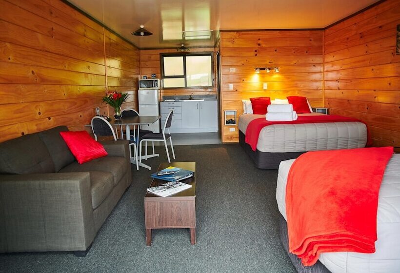 בית מלון כפרי Greymouth Seaside Top 10 Holiday Park