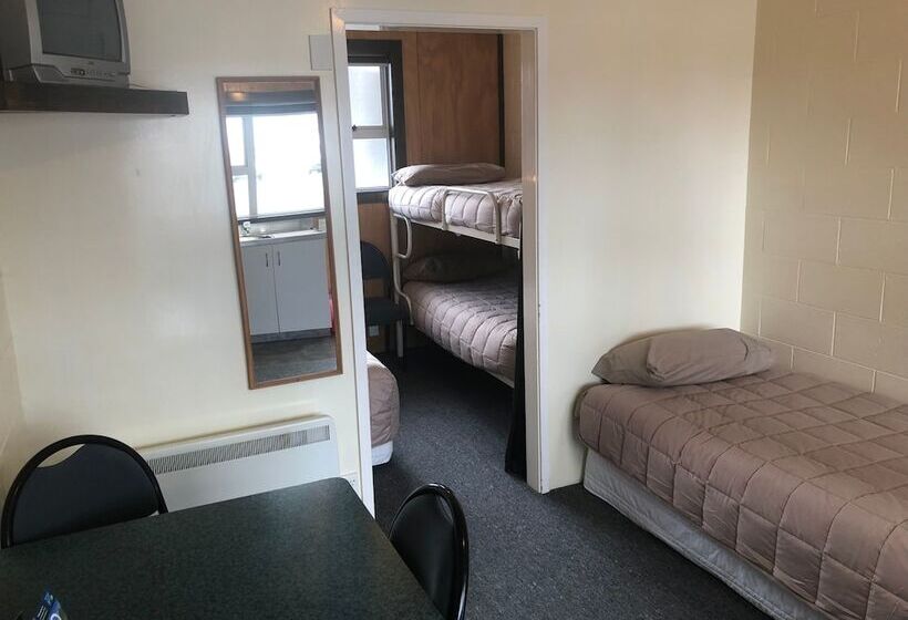 בית מלון כפרי Greymouth Seaside Top 10 Holiday Park